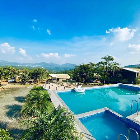 The Canvas Resort In Lonavla 外观 照片