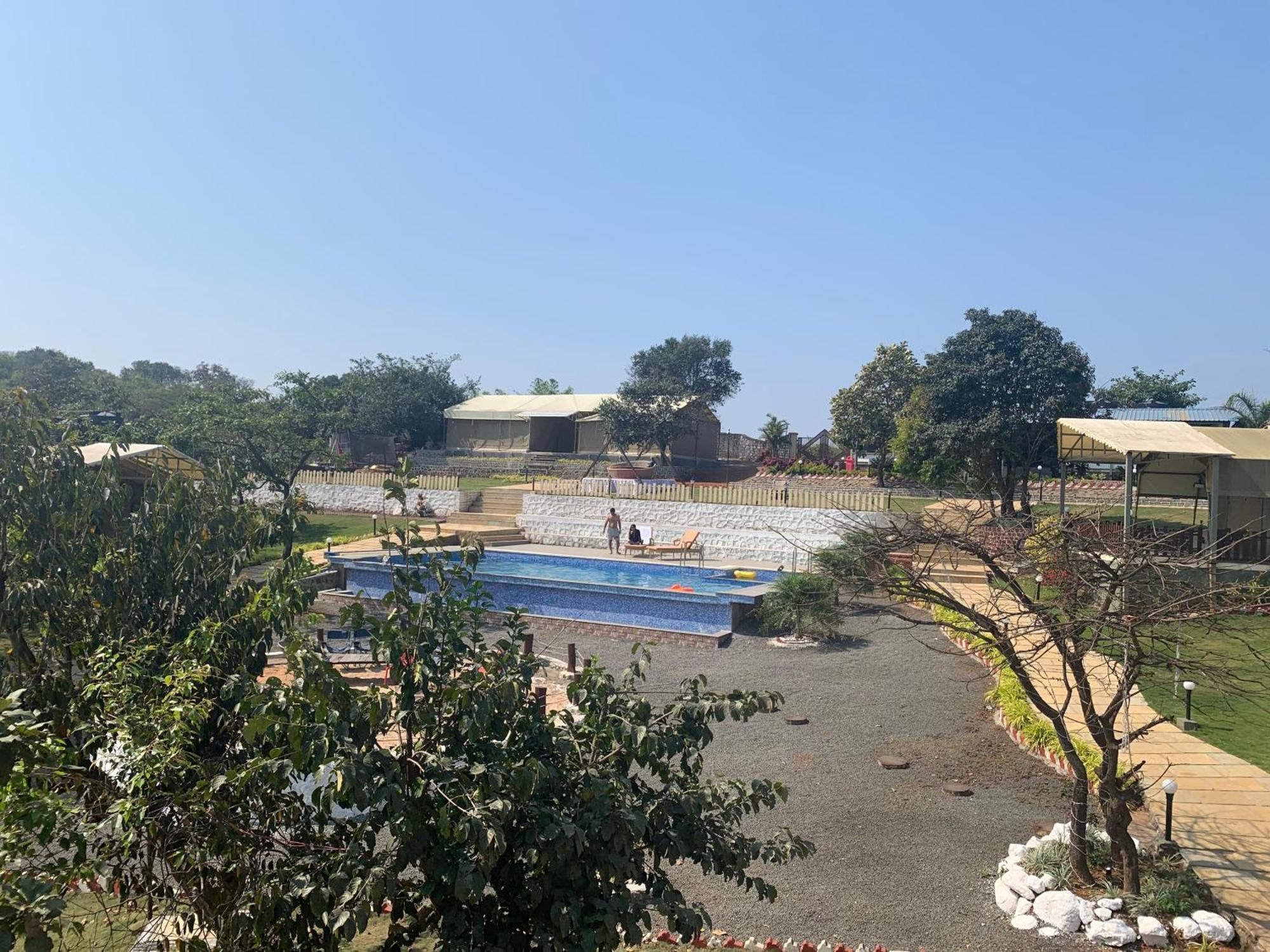 The Canvas Resort In Lonavla 外观 照片