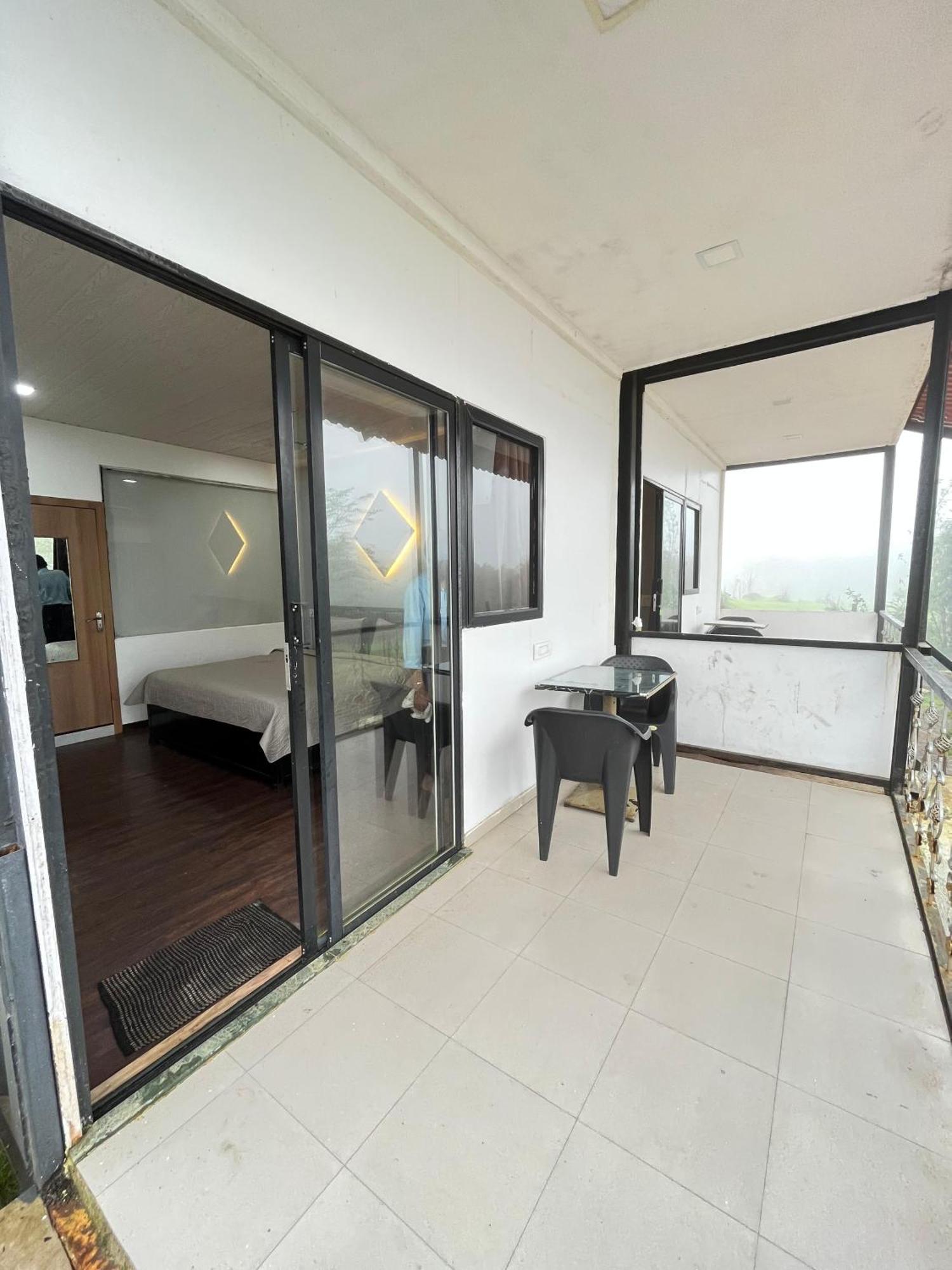 The Canvas Resort In Lonavla 外观 照片