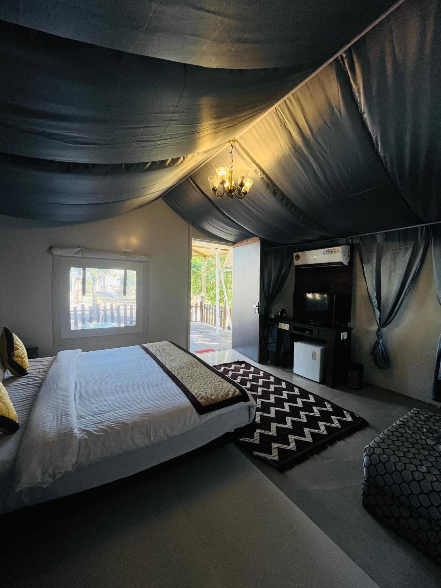 The Canvas Resort In Lonavla 外观 照片